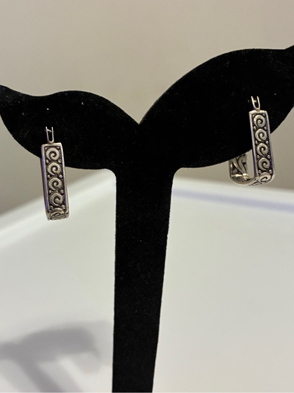 Vintage Sterling Silver Scroll Pattern Hoop Earrings - Women Jewelry